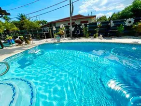 JUNGLE TO BEACH 4 R 3 BR Family and Pet Heated pool N Airport N Beach N Hard Rock - Image 2