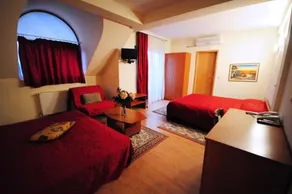 ViP HOTEL - Image 4