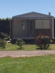 Camping-Unterkunft mit Pool und Grill - Image 3