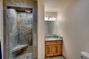 Tall Pine Chalet 3 Bedroom Home - Image 3