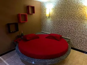 Motel Emocoes - Image 2