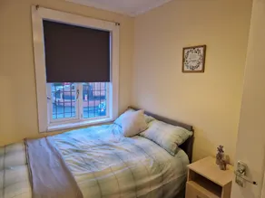 Lovely, Large 3 - Bedroom House in Preston - Image 3