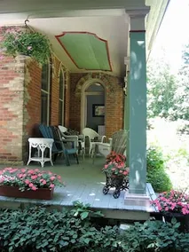 The Highland Manor Inn - Image 4
