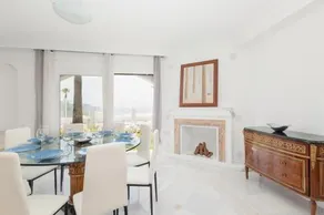 Holiday home, with direct access to the beach, sea views and south facing, in Puerto Banús - Image 5