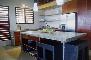 Tides Reach Beach House - Image 4