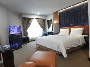 Travellers  Hotel  Jakarta - Image 2