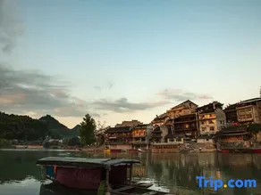 Attraction Zhong Inn (Biancheng Chayu Scenic Area) - Image 3