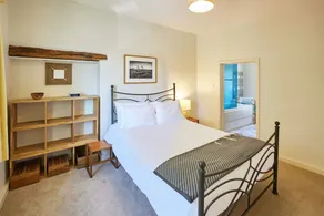 Host & Stay - Grange Cottage - Image 3