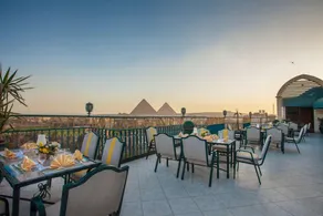 Pyramids Plaza Hotel - Image 4