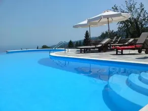 Theareston Guesthouse - Image 5