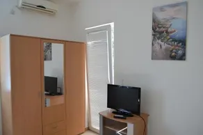 Aparthotel Elizabet - Image 5