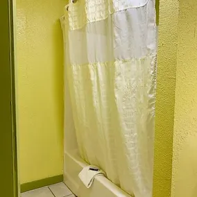 Luxury Inn - Image 3