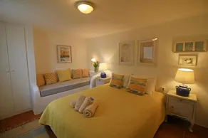 Captain's B&B - Image 5
