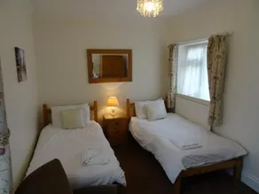 Ashbourne House - Image 2