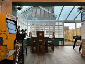 House few Mins From Beach With hot tub & Sauna - Image 2