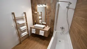 Tweed house - Image 2