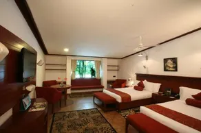 Lagoon Bay-Leonia Holistic Destination - Image 5