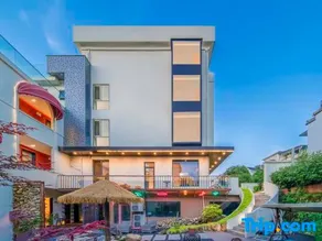 Designer G Homestay - Image 3
