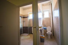 Mickeys Thermal Apartments - Image 4