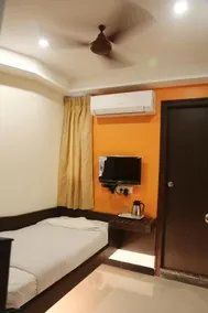 Hotel Sabarees Residency - Image 2