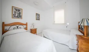 R126 Beachfront Apartment Sant Salvador - Image 3