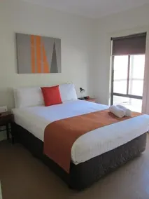 Breezes Apartments - Image 2