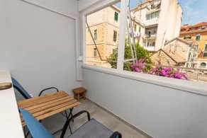 Old Town Small Apartments - Image 3