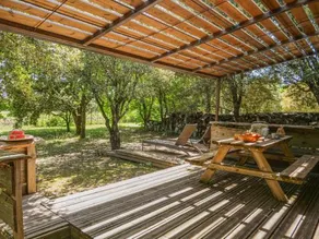 Lodges En Provence - Ecogîtes & Restaurant Insolites - Image 2