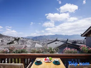 Yueshang Mountain Viewing Courtyard - Image 5