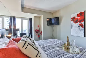 Entertainment District Modern Condo - Image 4