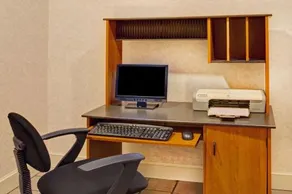 Days Inn by Wyndham Forrest City - Image 5