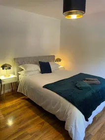 Elegant 2 bedroom flat in Chiswick near tube stations - Image 3