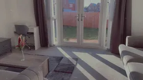 Impeccable 3-bed House in Northampton - Image 3
