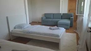 VK Zürich Airport Homestay Villa Bänikon - Image 3