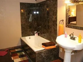 Extended Stay GuestHouse - Image 4
