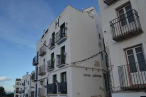 Hostal Temático El Peñón - Image 3