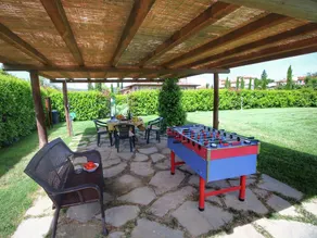 Tuscan Style Apartment with View of the Hills - Image 4