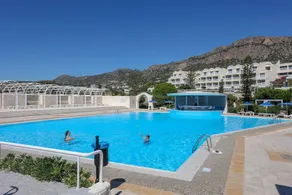 Sunshine Crete Beach - Image 2