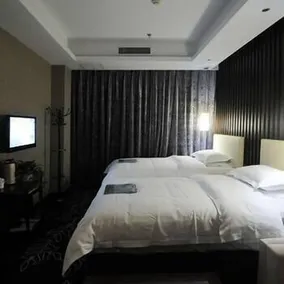 The Arctic Ocean Hotel - Image 2