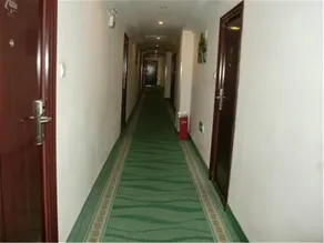 GreenTree Inn Shanghai Century Park - Image 2