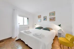 Lou Amourié - Charmante maison avec terrasse - Image 2
