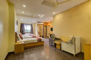 HOTEL HEERA EXECUTIVE - Image 3