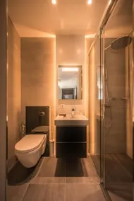 Luxury Top Floor Apartment With Wellness - Image 2