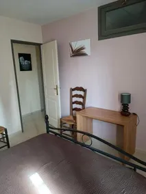 Villa de 3 chambres avec vue sur la ville piscine privee et jardin clos a Callas - Image 4