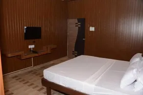 Joy Hotel And Banquet Hall - Image 2
