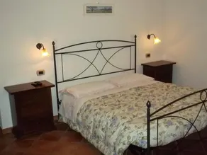 B&B Il Girasole - Rooms & House in country - air conditioned - 1500 meters from historic center - Image 2