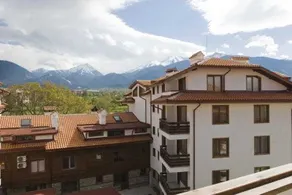 White Peaks Luxury Self Catering Apartments - Image 1