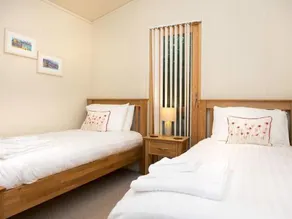 Kings Lodge - Image 4