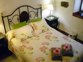 Cozy house with pool in San Cristóbal de La Laguna, 70 m² - Image 2