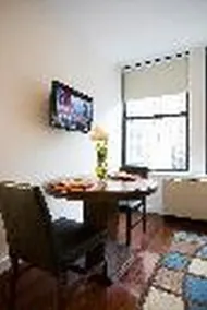 Oakwood At 6th Avenue - Image 3